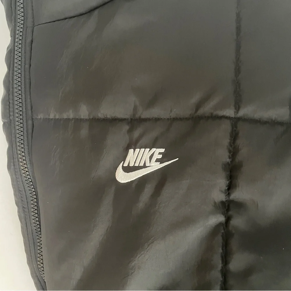 NWT Womens XXL Black Oversized Sportswear Classic Therma-FIT Vest - Picture 7 of 9